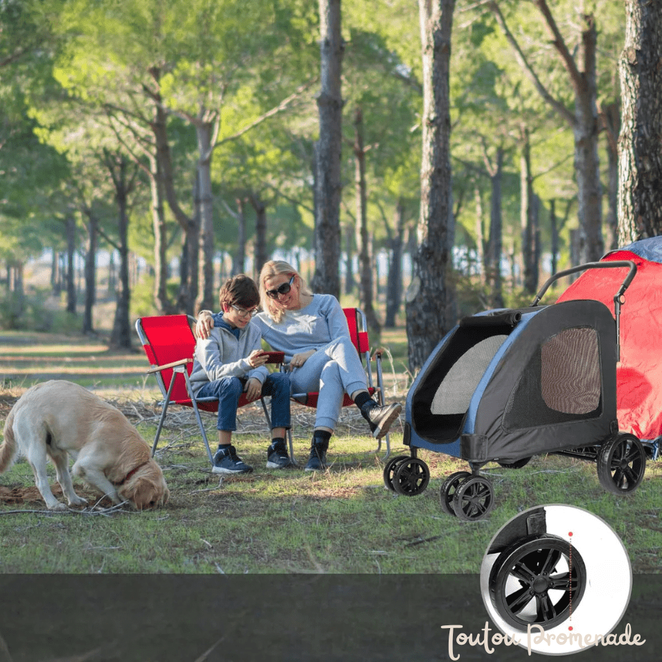 Poussette StrollyPet bleu avec roues tout-terrain et ventilation pour petits chiens